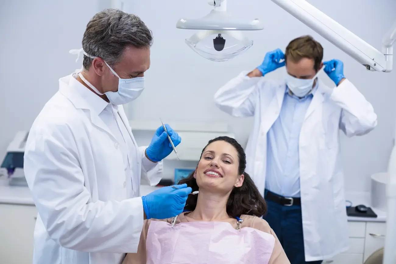 Jak wygląda wszczepienie implantu krok po kroku?